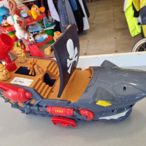 bateau pirate beast machine