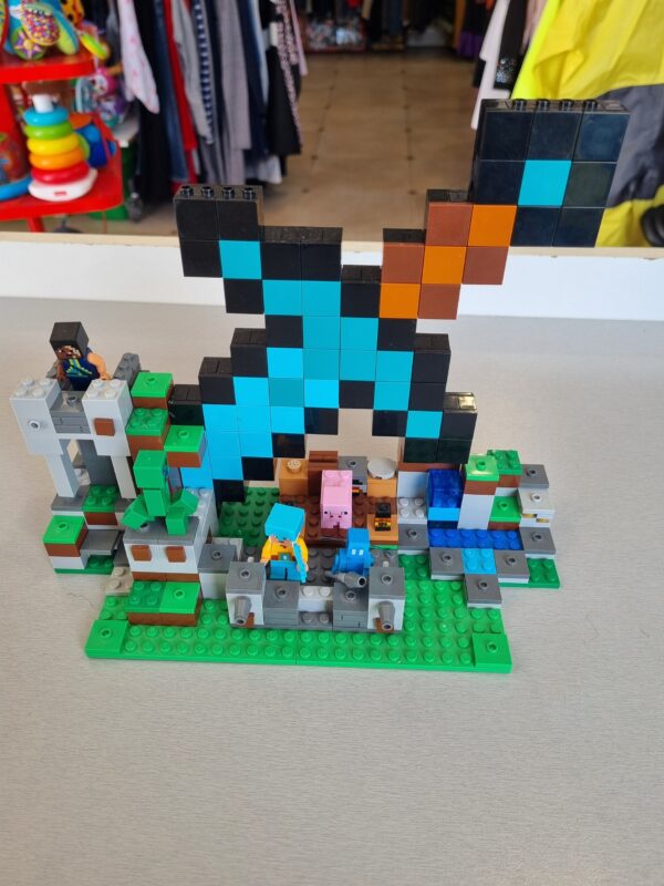 LEGO minecraft 21244