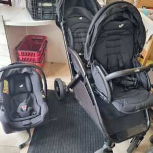 Poussette double evalite de Joie + cosy
