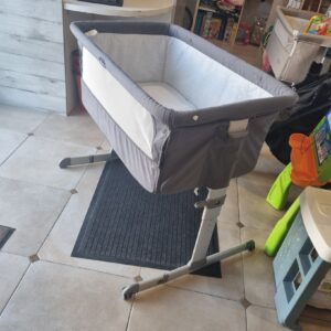 cododo next to me chicco