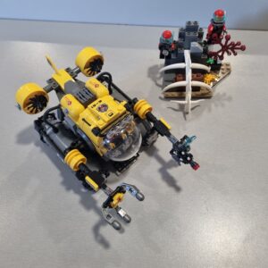LEGO - sous-marin et plongeurs