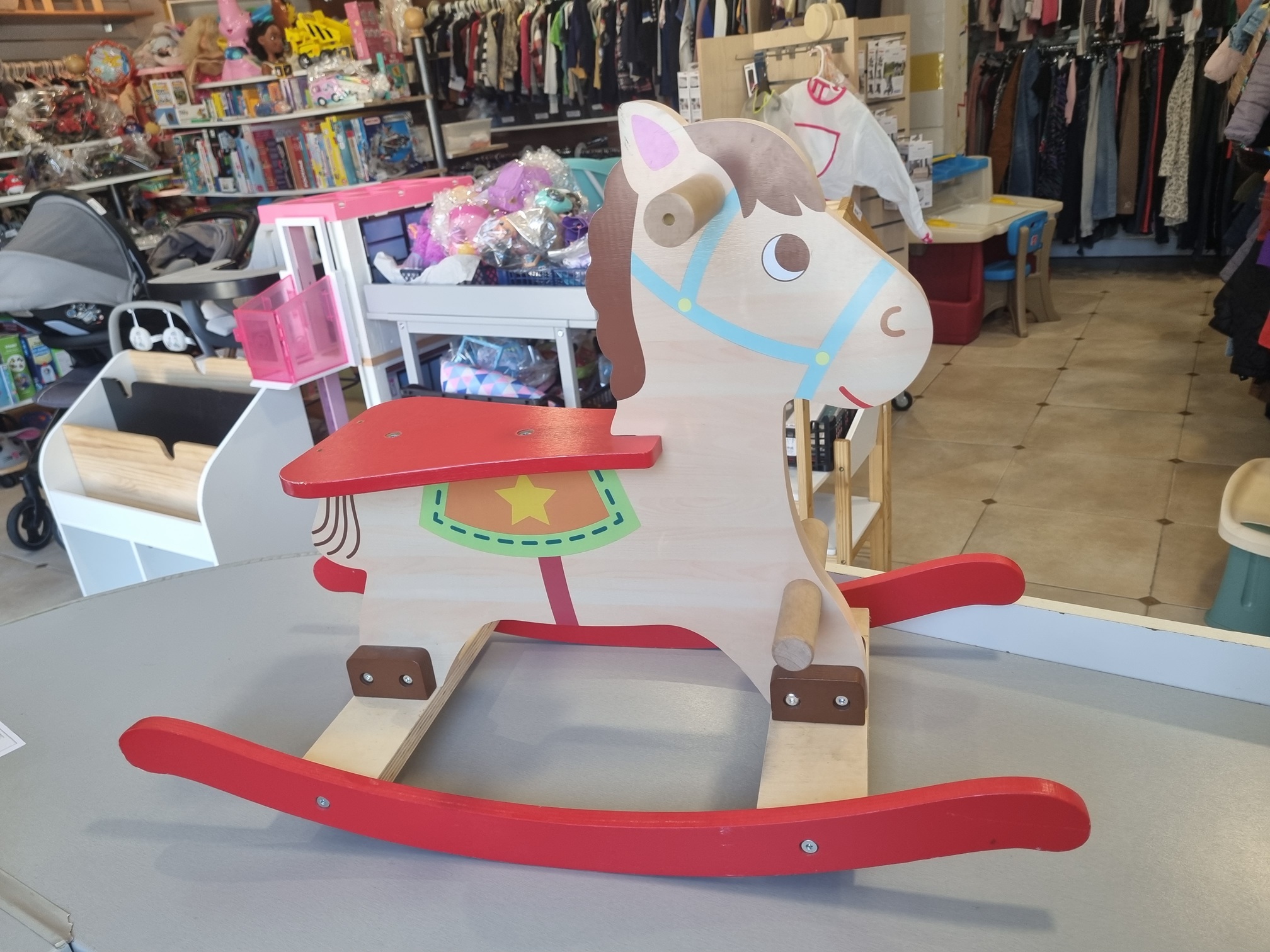 cheval à bascule en bois
