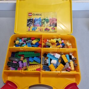 mallette LEGO 10713 - complète