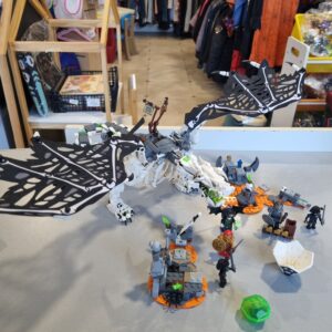 LEGO - le dragon du sorcier au crane